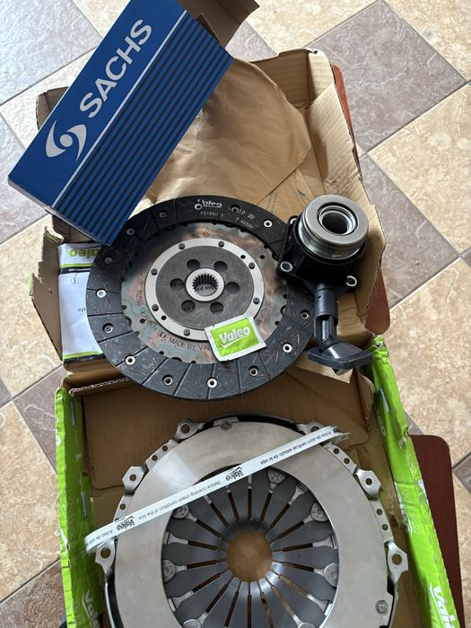 Valeo 828563 Комплект зчеплення, вижимний Sachs 3182654191