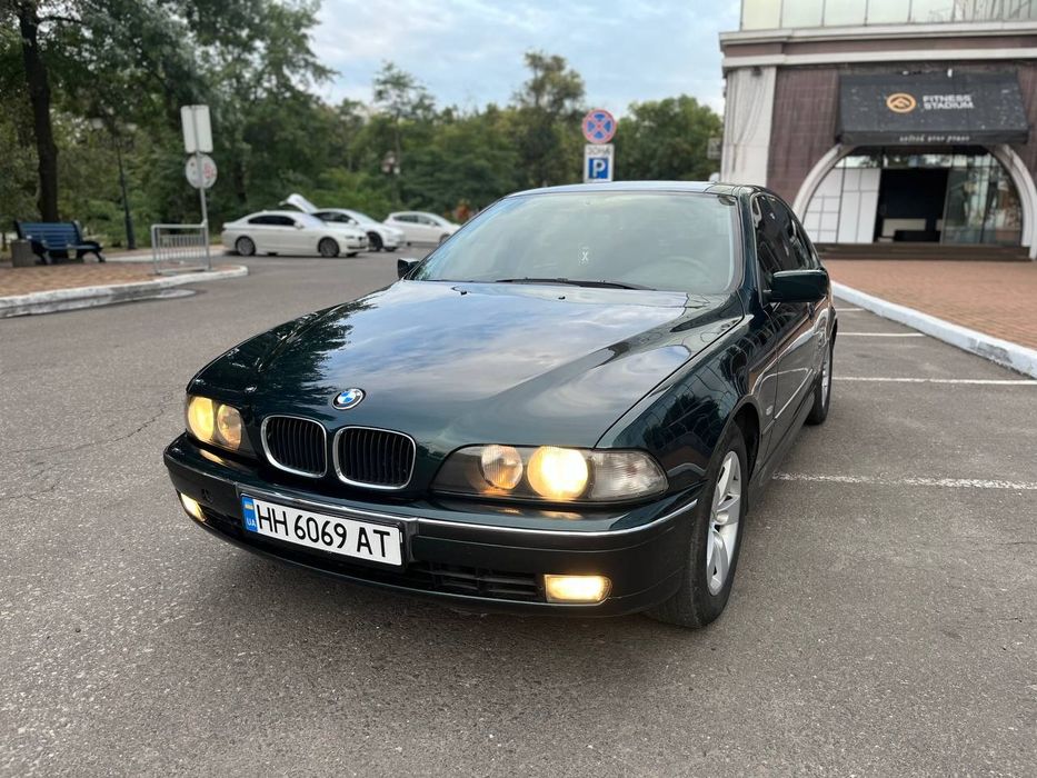 Продам BMW 528 E39 в отлично состоянии