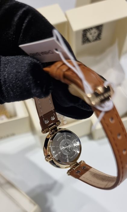 Женские часы Anne Klein