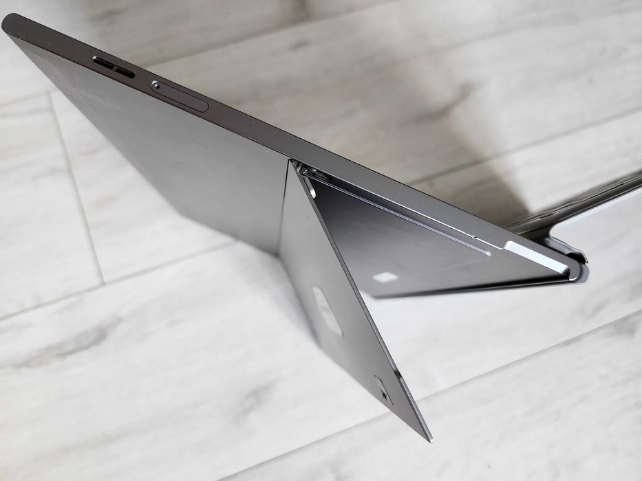 Samsung Galaxy Book 2 12", 128GB, Silver SM-W737