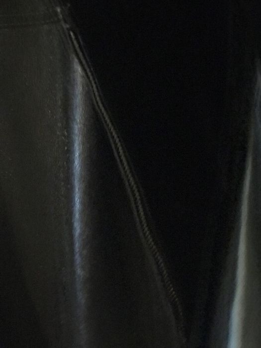 Дубленка(натуральныеи кожа и  мех, размер М-L),новая(куплена за 15000)