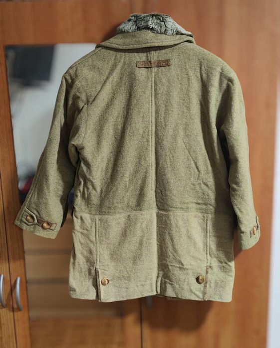 Casaco de Gola Sintético