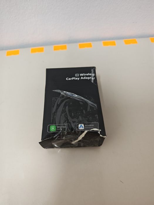 Mini bezprzewodowy adapter 2-w-1 (CarPlay / Android Auto)