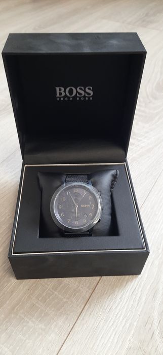 Продам годинник Hugo Boss