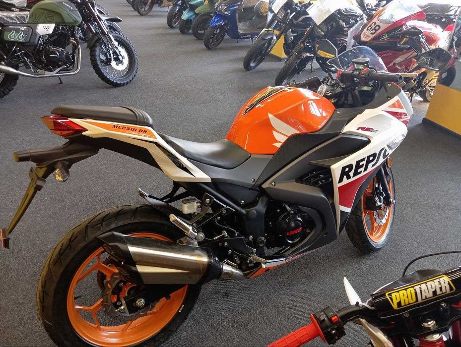 Мотоцикл ML250 CBR (REPSOL)