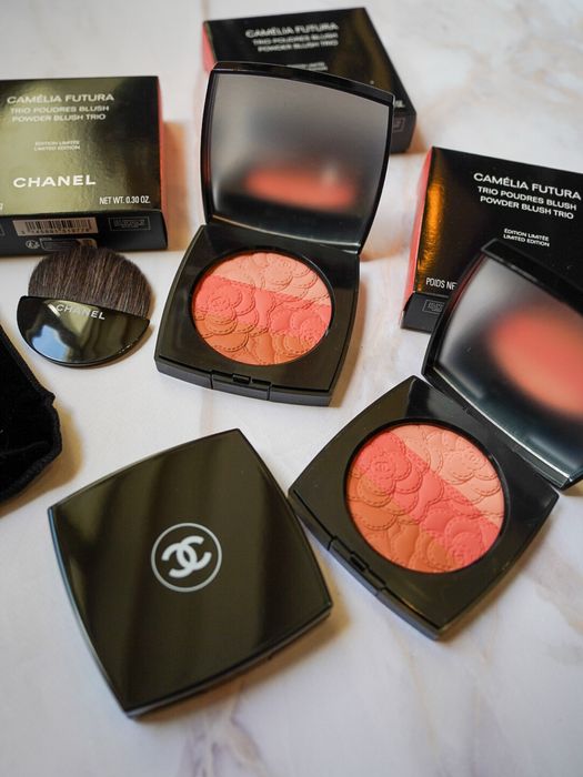 Румʼяна chanel camélia futura trio poudres blush powder blush trio