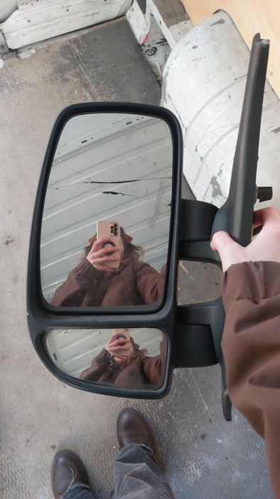 Lusterko  za darmo (ma pęknięcie)