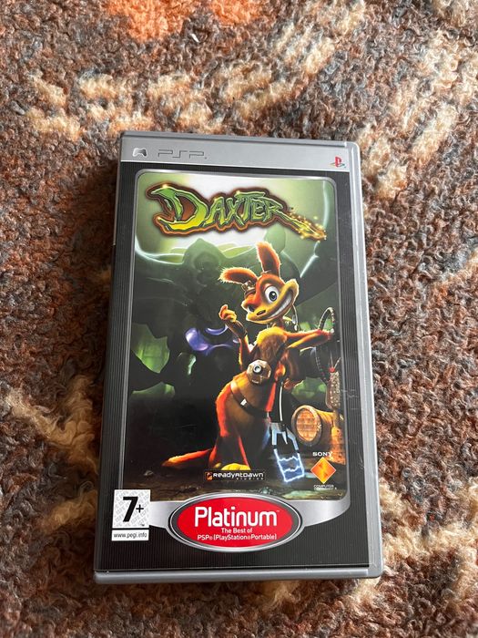 PSP Rosa + 3 jogos originais | OPORTUNIDADE | Para reparação