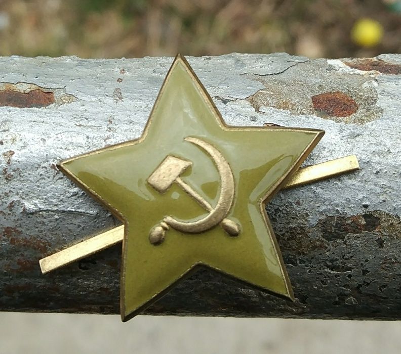 Звезда на фуражку ЗЕЛЁНАЯ эмаль