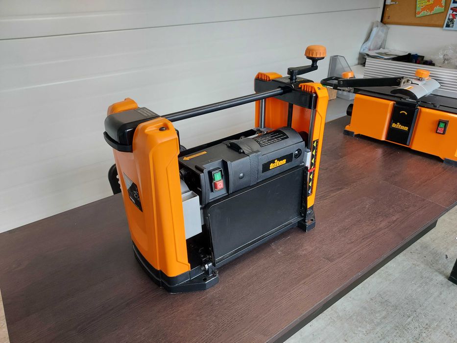 Strugarka / Grubościówka Triton TPT125