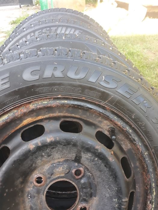 175/65/14 Bridgestone ice cruiser на дисках