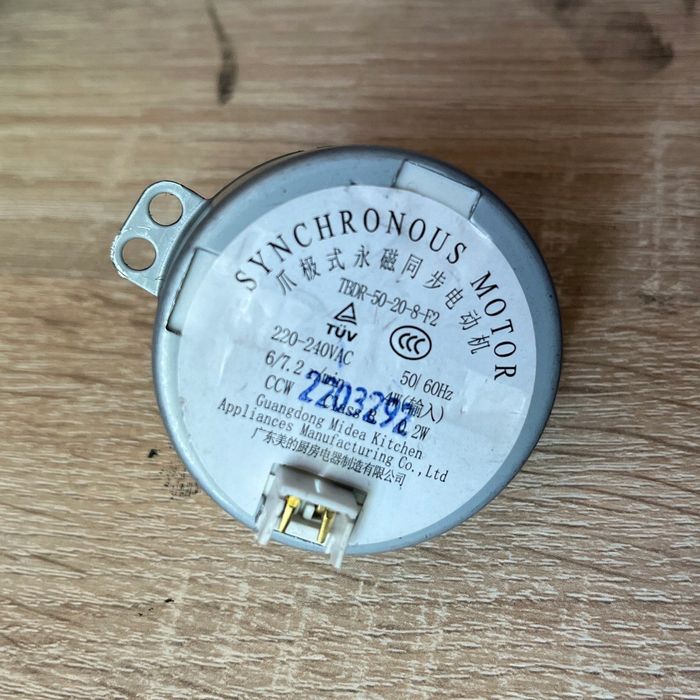 Silnik napędowy talerza do mikrofalówki Bosch BFL524MS0