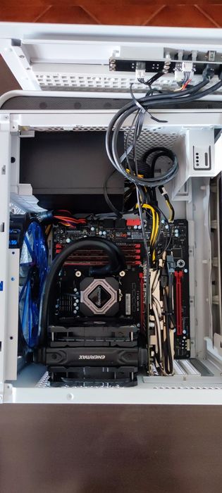 Computador Gaming BitFenix|Intel i7|16GB|M2 256GB|HD 1TB|GTX 1660 Ti