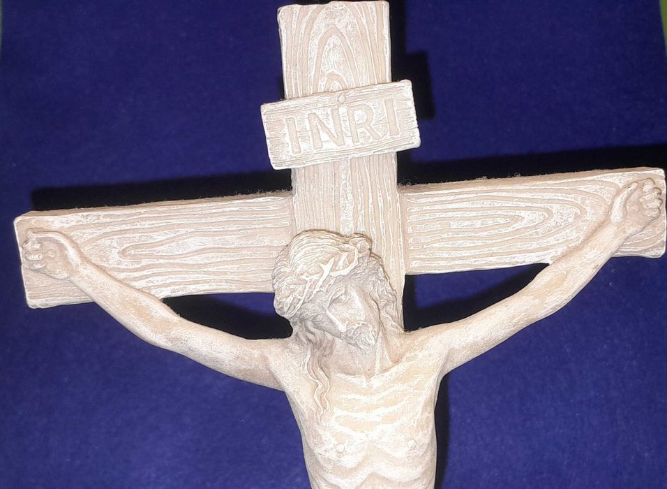 Crucifixo de mesa com imagem de Jesus Cristo