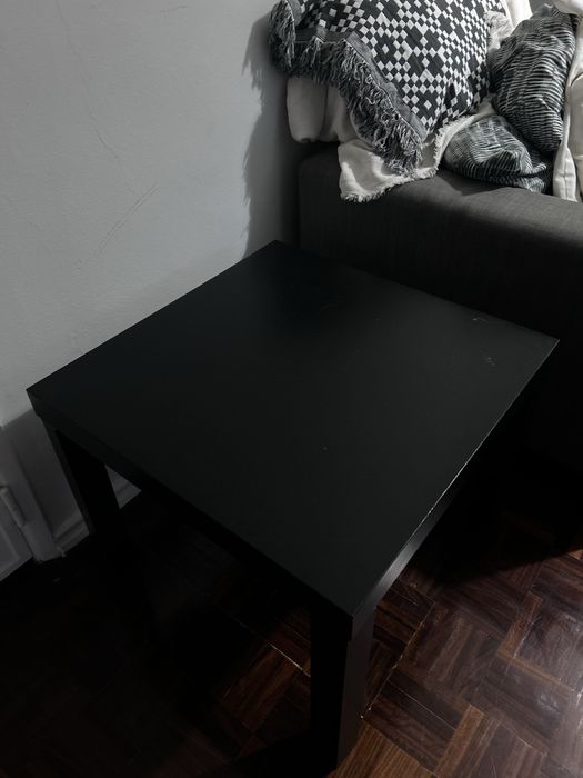 Mesa pequena IKEA