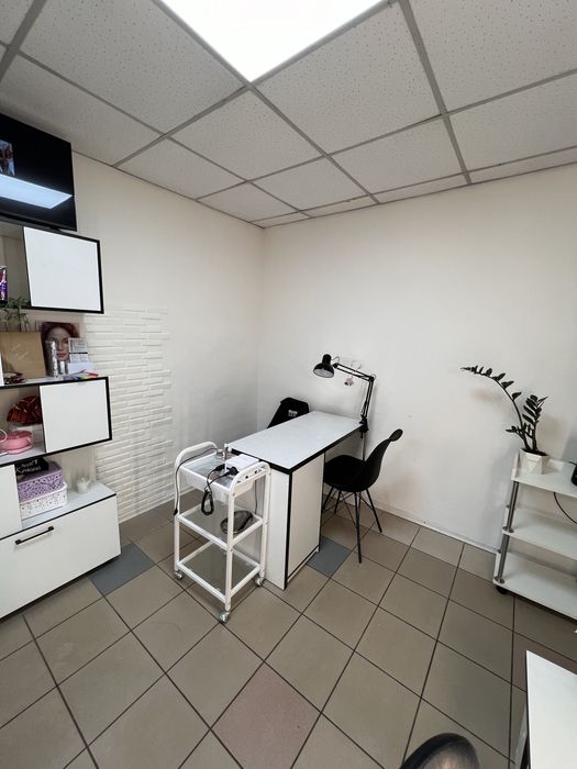 Оренда робочих місць у студії краси