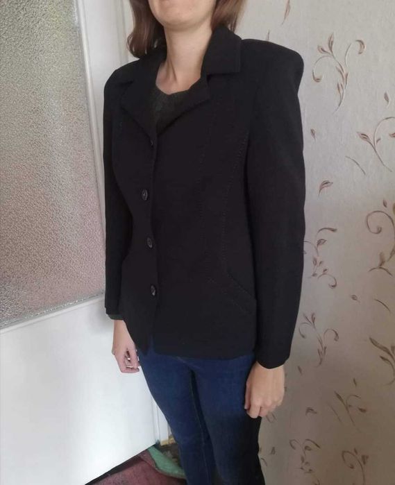 Czarna marynarka