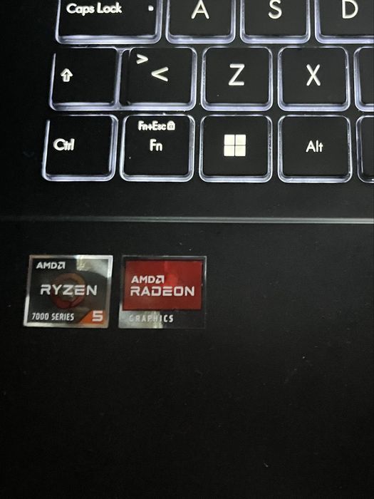 ASUS VivoBook Go 14/15 – Ryzen 5, 16GB RAM – Como Novo