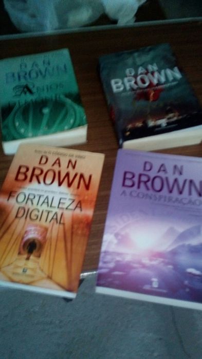 Books by Dan Brown