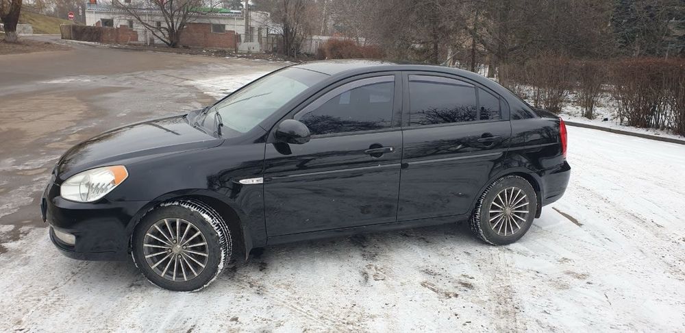 Продаю Hundai Accent