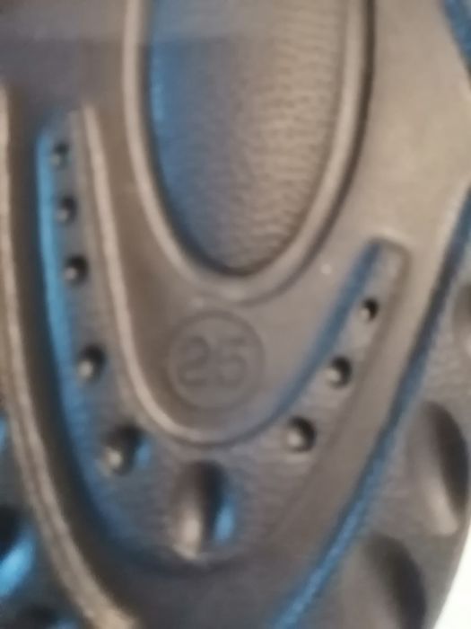 Sandálias azuis tamanho 25