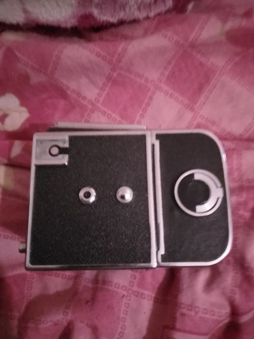 Продам, срочно.Киев 88 и объектив Олимпус.