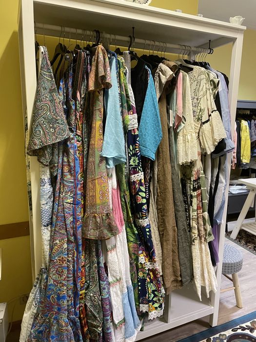Lote de roupa a preco de custo para desocupar espaco