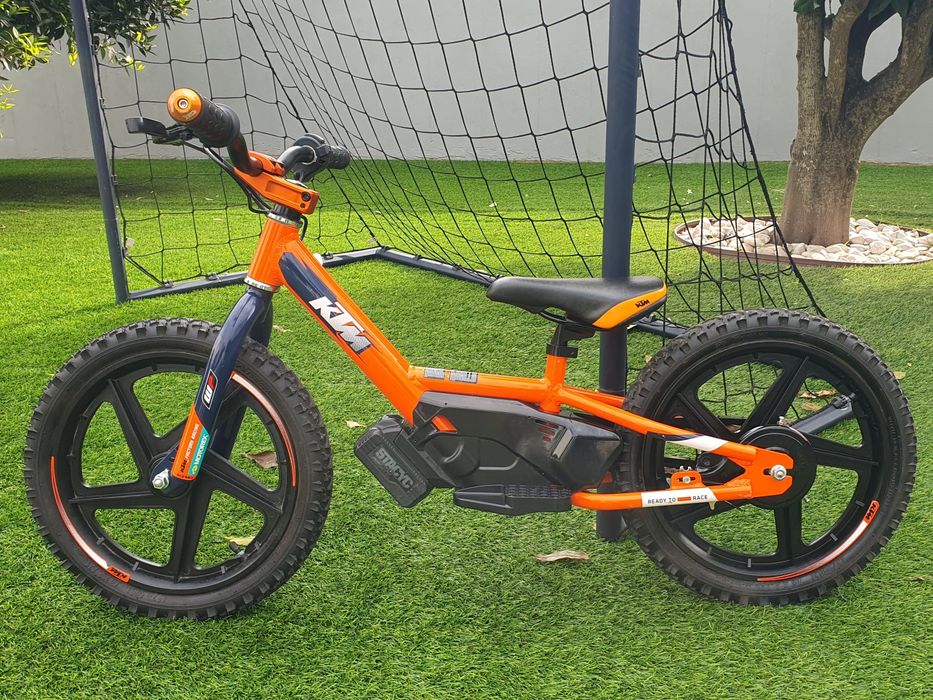 Bicicleta eléctrica Stacyc 16edrive KTM Factory