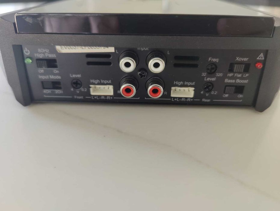Amplificador Auto JBL GX-A604 (4 Canais / 435W) – Excelente Estado