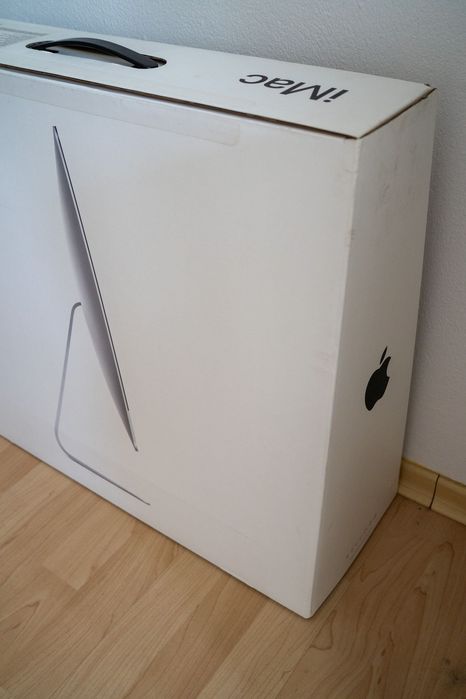 Zestaw iMac 21,5" Retina 4K 2019 z wadą