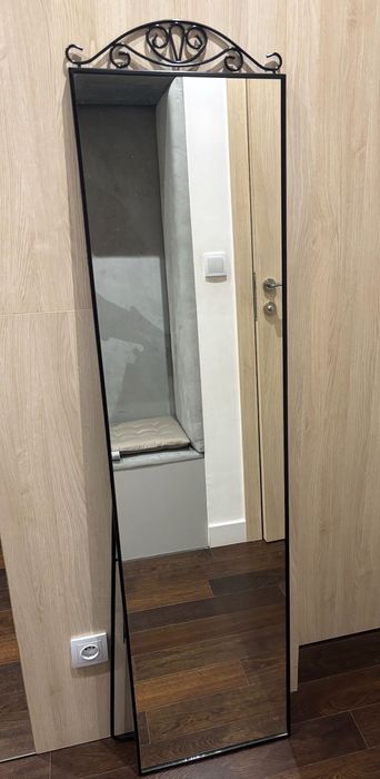Lustro Ikea w dobrym stanę
