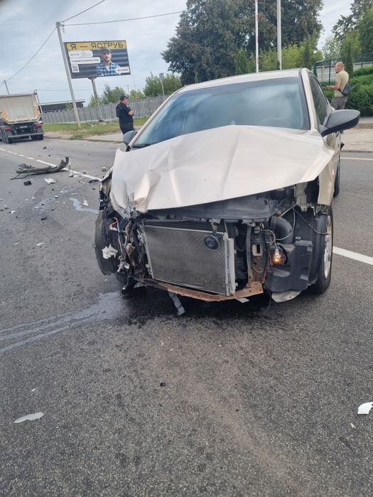 Авто Hundai accent після дтп