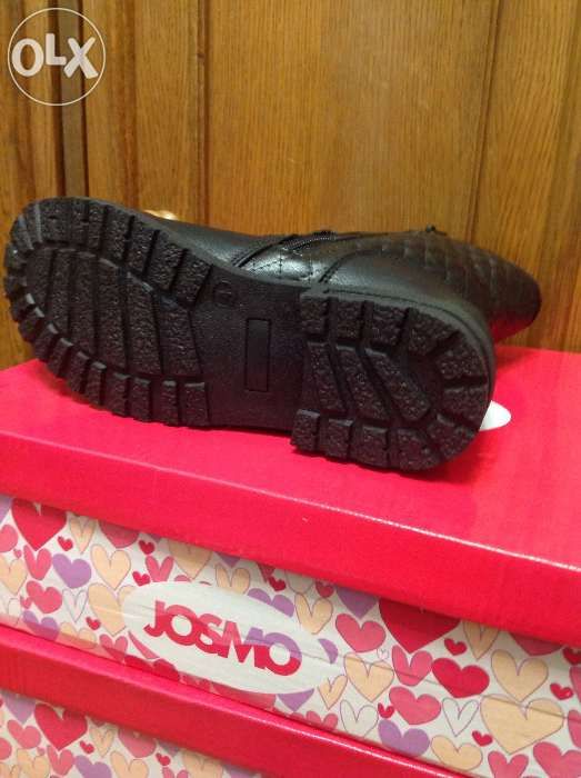 Стильные демисезонные сапожки на 35 размер