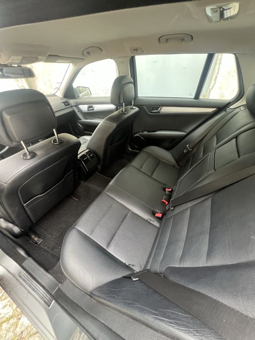 Mercedes benz c220 2011