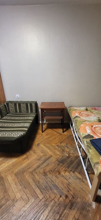 Сдам квартиру сутки неделя Месяц. Есть газ и тепло цена ДОГОВОРНАЯ