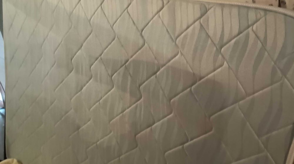 Colchão em bom estado