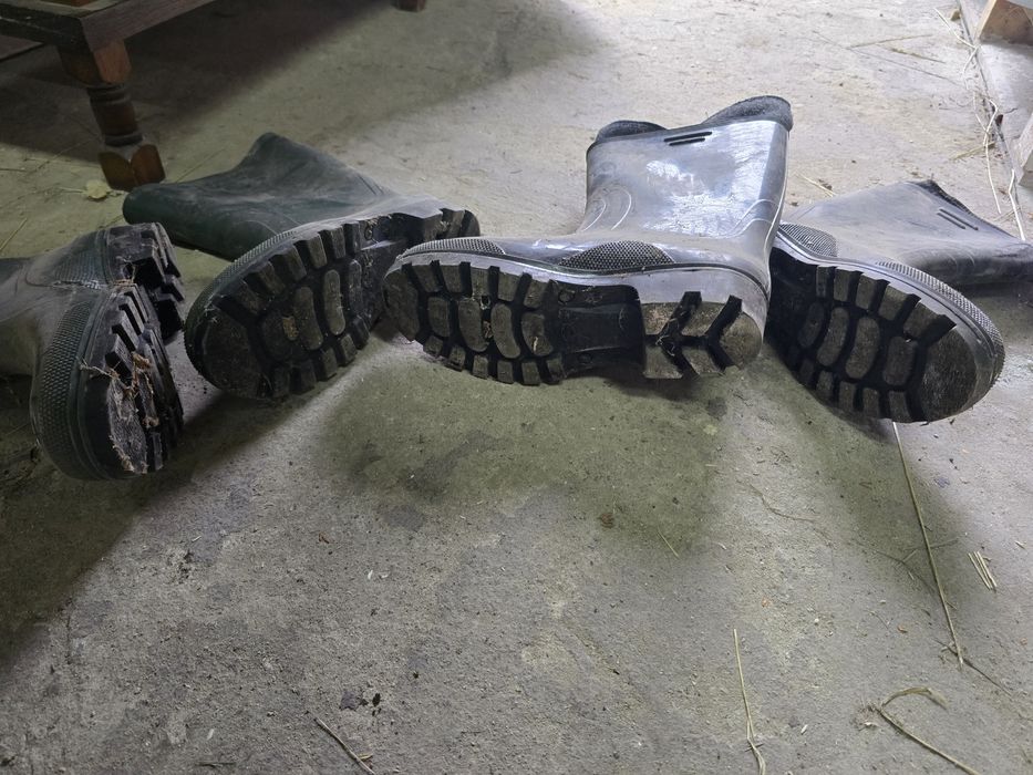 Kalosze rozmiar 42, dwie pary