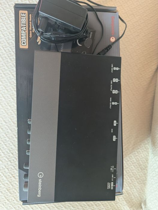 Interface Audio Placa de Som Steinberg UR44C 4 entradas + midi
