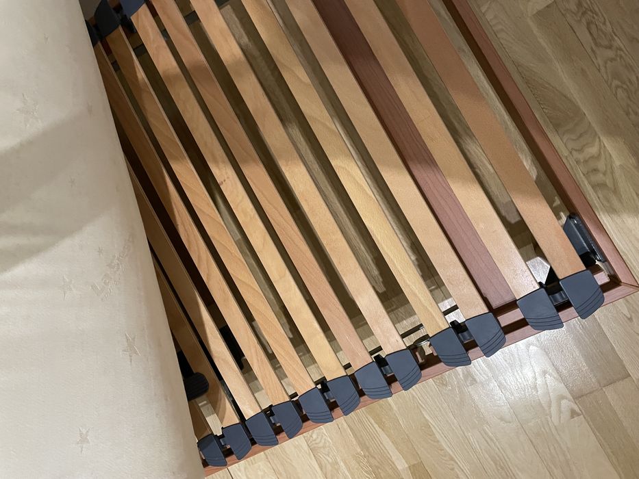 Vendo cama articulada pouco usada em ótimas condições