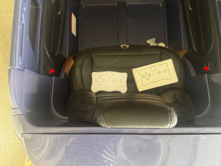 Carro elétrico infantil