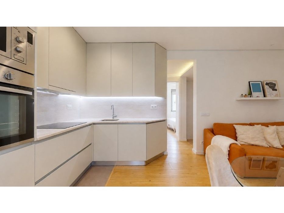 T2+1 duplex com 100m2 em Alcântara