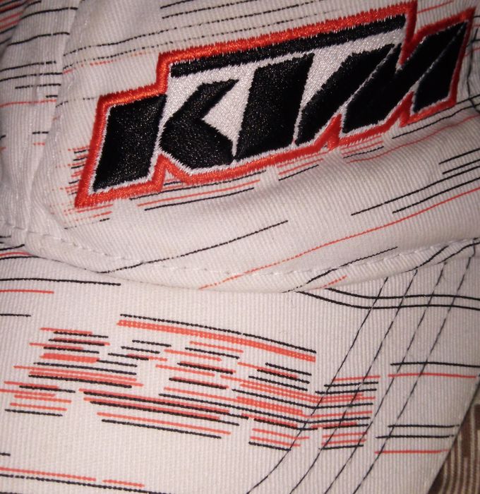 Новая модная кепка KTM
Высылаю по Украине доставка покупателя
Предоп