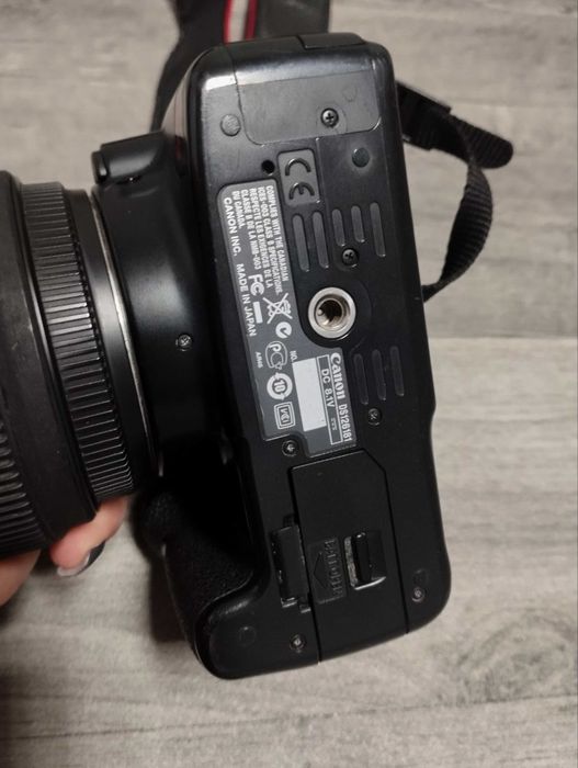 Продам  комплект фотоапарат canon EOS rebel Xsi +24-70 f2.8