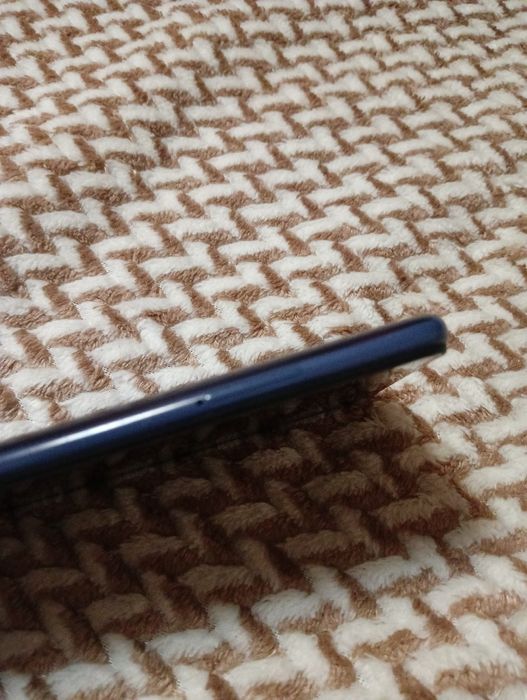 Телефон Redmi note 9.