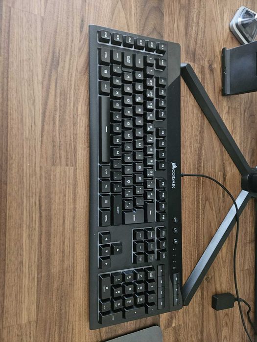 Teclado Corsair Gaming K55 RGB Layout PT