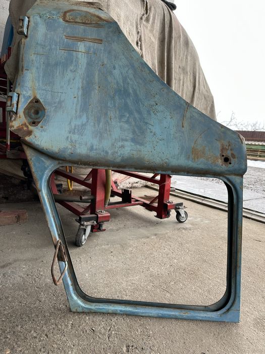 Двері мала кабіна, роги мала кабіна Мтз