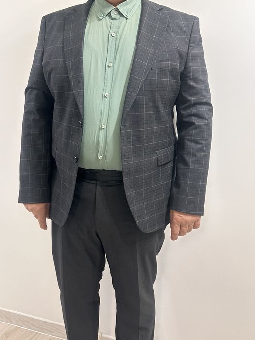 Чоловічий костюм трійка