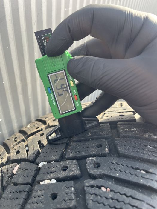 Continental IceContact 2 225/50/17