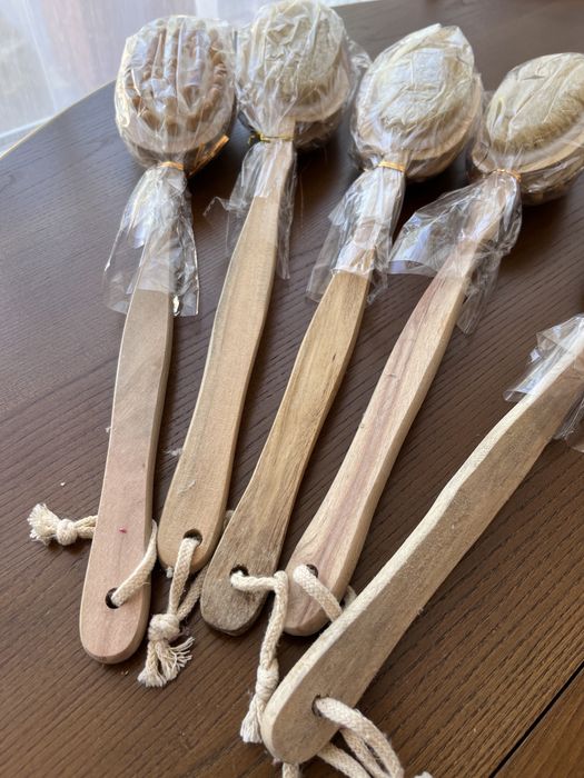 Щітка для сухого масажу