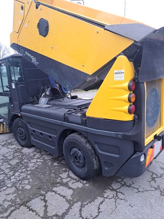 Підмітально-прибиральна машина Schmidt SWINGO 200